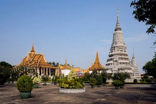 Tour Campuchia đến Chùa Vàng - Chùa Bạc Tour Campuchia đến Chùa Vàng - Chùa Bạc
