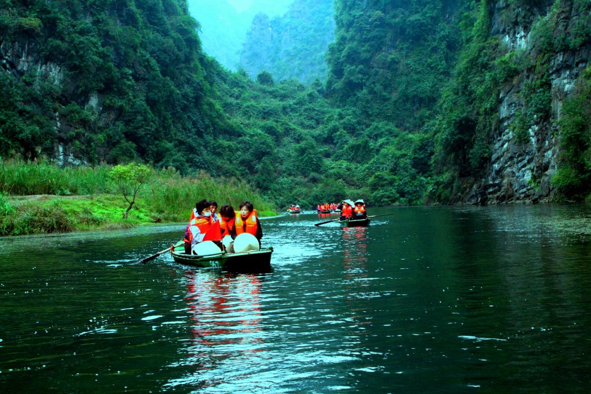 A17 TOUR TẾT: HÀ NỘI – TRÀNG AN - BÁI ĐÍNH - CỐ ĐÔ HOA LƯ - ĐỀN TRẦN (2 Ngày)