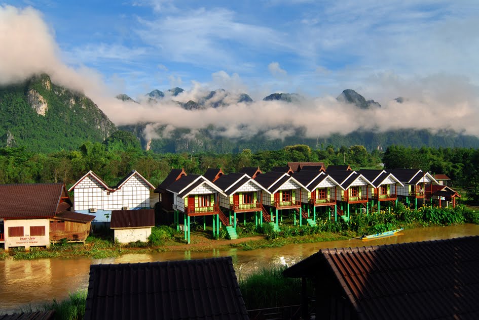 DU LICH LAO: HỒ CHÍ MINH - VIÊNG CHĂN – VANGVIÊNG (4N/3Đ)