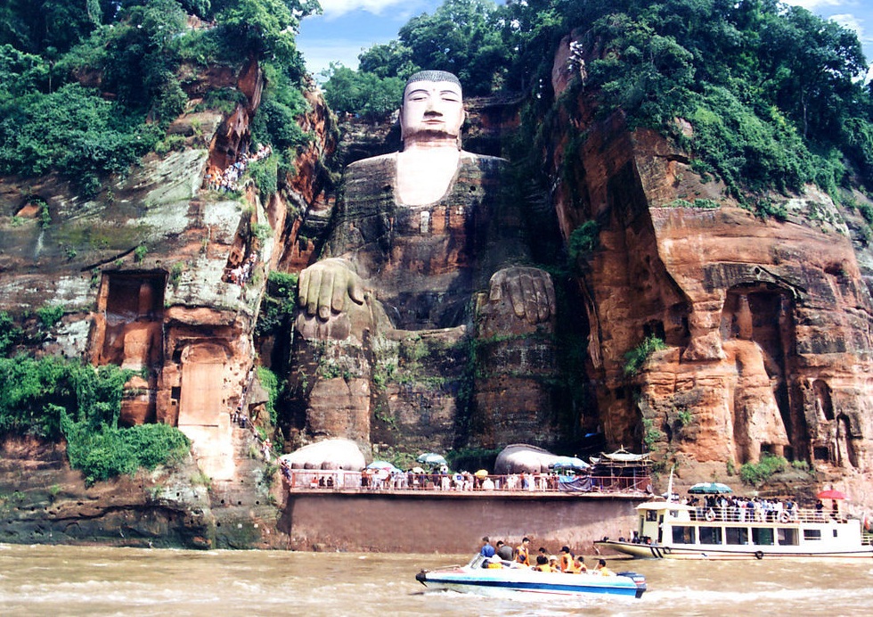 DU LICH PHUONG HOANG: Lac Son Dai Phat