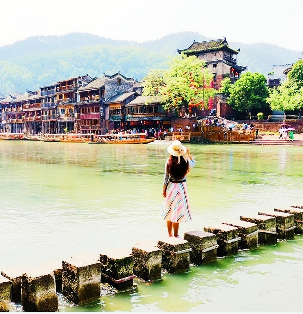 Đặt tour Phượng Hoàng Cổ Trấn bay thẳng 2019 ở đâu? Đặt tour Phượng Hoàng Cổ Trấn bay thẳng 2019 ở đâu?