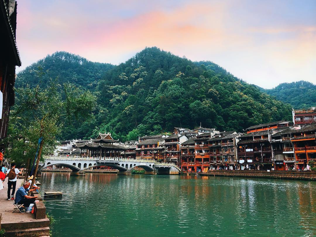Đi tour Phượng Hoàng Cổ Trấn Phù Dung trấn tham quan gì? Đi tour Phượng Hoàng Cổ Trấn Phù Dung trấn tham quan gì?
