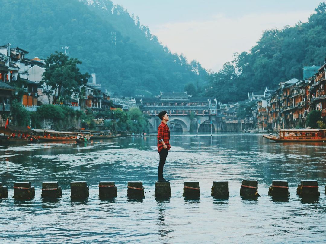 Tour Phượng Hoàng Cổ Trấn Thiên An Môn đưa bạn đến chốn bồng lai Tour Phượng Hoàng Cổ Trấn Thiên An Môn đưa bạn đến chốn bồng lai