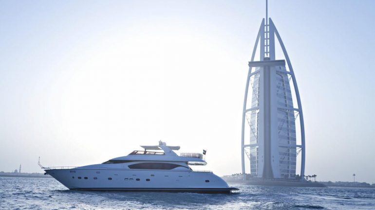 Trải nghiệm du lịch Dubai bằng du thuyền sang trọng Trải nghiệm du lịch Dubai bằng du thuyền sang trọng