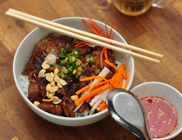 bun-thit-nuong bun-thit-nuong
