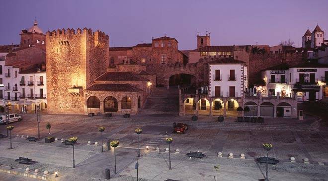 caceres caceres