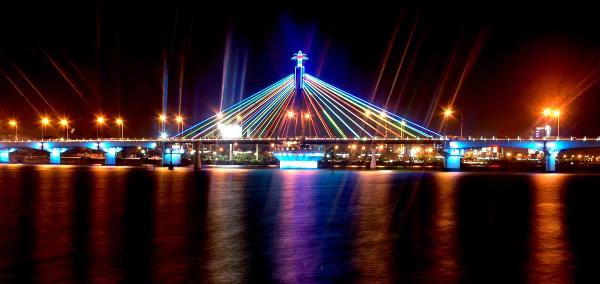 cầu quay sông Hàn
