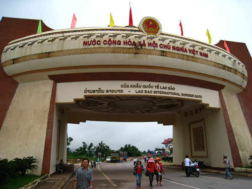 Cửa khẩu Lao Bảo