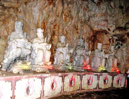 động Âm Phủ