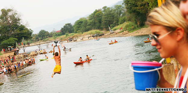 du-lich-lao-kham-pha-vang-vieng