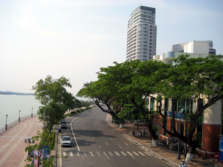 Đường Bạch Đằng