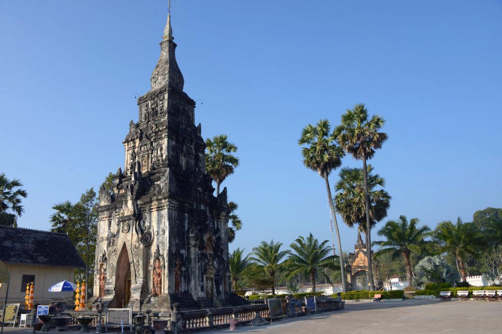 Inghang-du-lich-lao Inghang-du-lich-lao