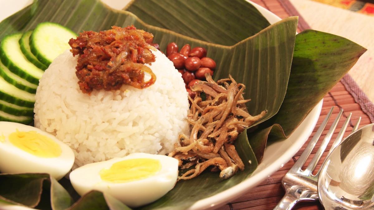 nasi-lemak nasi-lemak