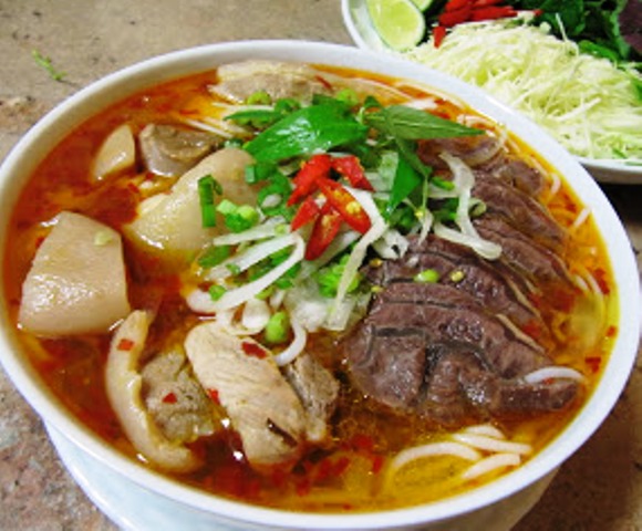 Bún bò-du-lich-trung-quoc
