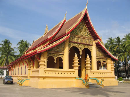 Du lịch Lào chơi gì ở Viêng Chăn: Chùa Wat Ong Theu du-lich-lao-choi-gi-o-vientiane-wat-ong-theu