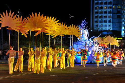 du-lich-nha-trang-le-hoi-carnaval du-lich-nha-trang-le-hoi-carnaval