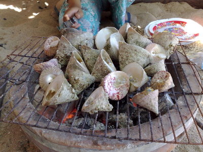thưởng thức Ốc vú