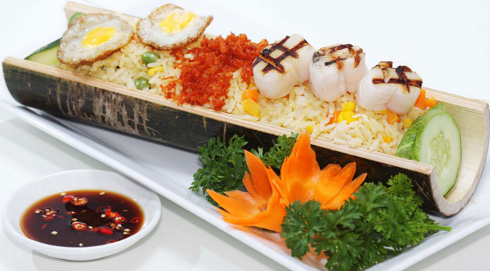 Cơm ống tre