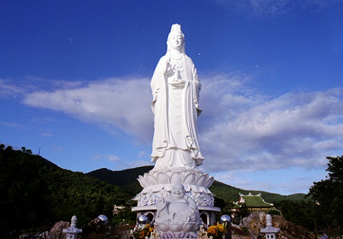 tượng Quan Thế Âm tuong-phat