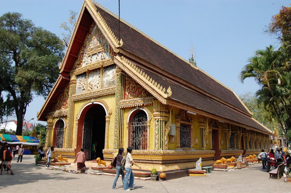 Wat Si Muang